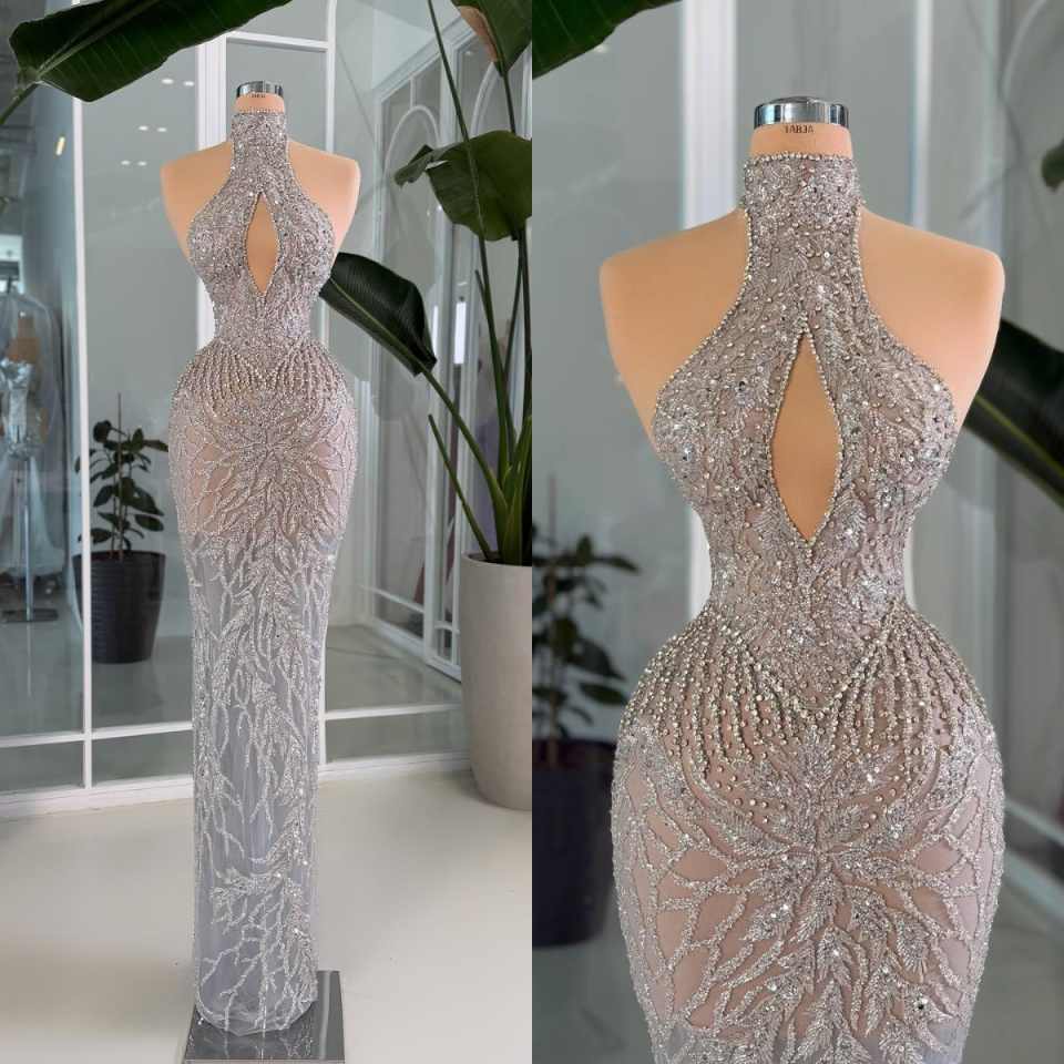 Strakke avondjurken met halter - Maxi Dress Halter recensie en prijs